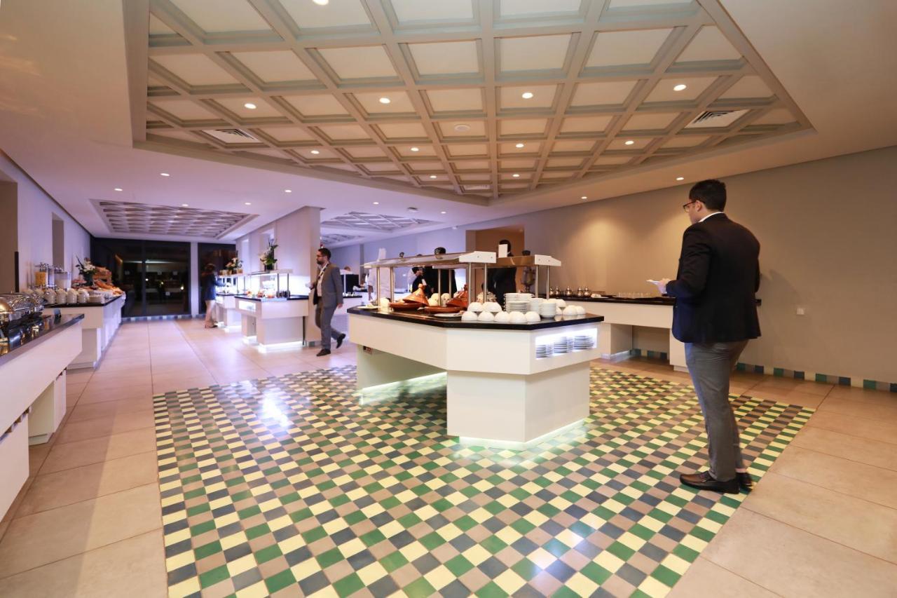 Kenzi Rose Garden Hotel Marrakesh Buitenkant foto The lounge at the airport