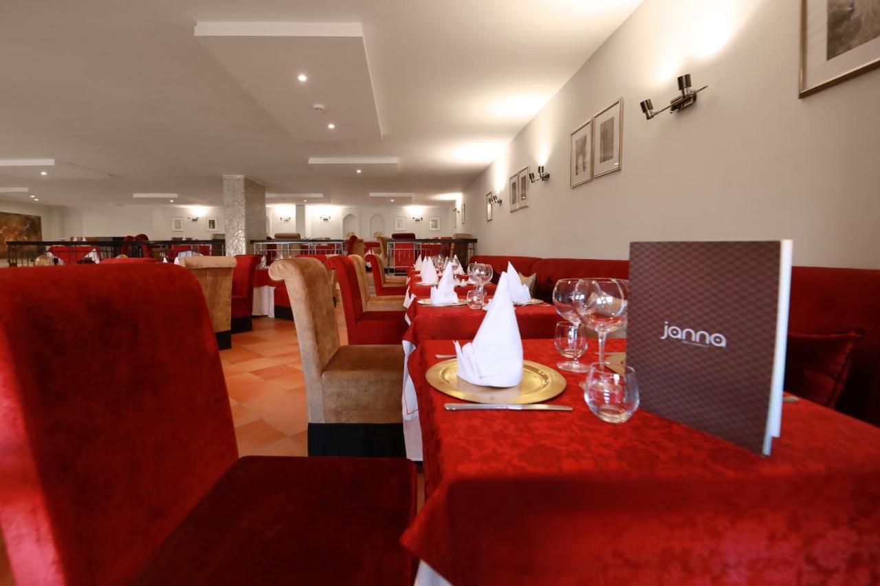 Kenzi Rose Garden Hotel Marrakesh Buitenkant foto Restaurant Janna