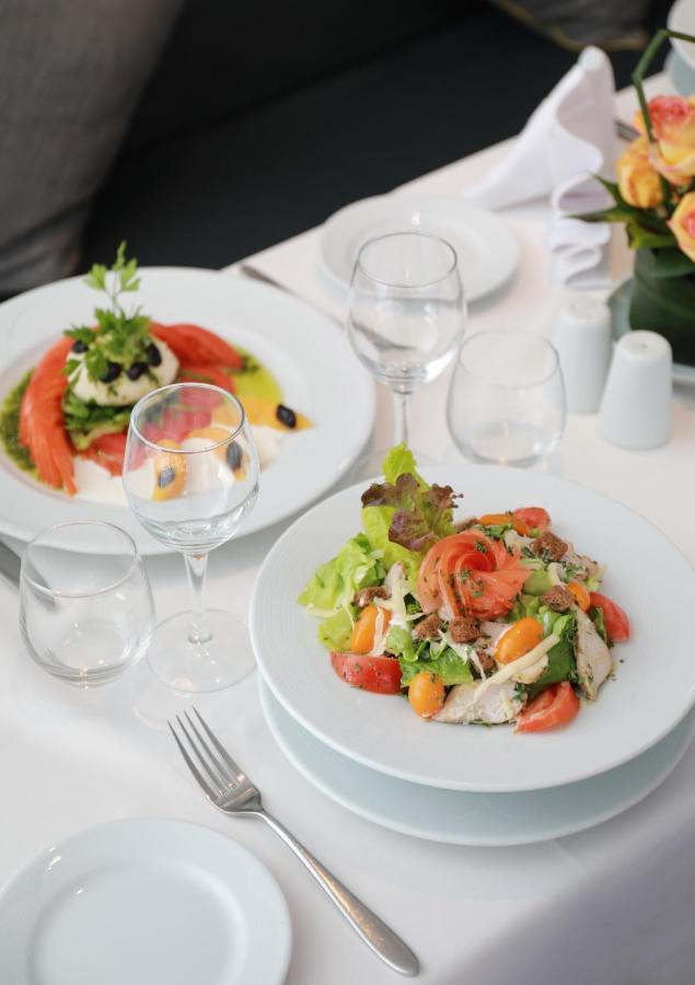 Kenzi Rose Garden Hotel Marrakesh Buitenkant foto A salad
